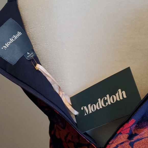 Modcloth RSVP Ready Sleeves Dress Size 4 - Picture 6 of 7